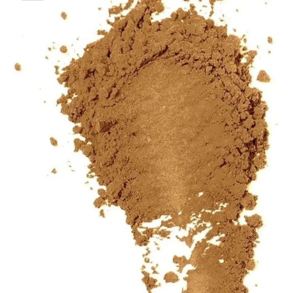 Jeffrey Star Luminous Setting Powder - Shade Honey